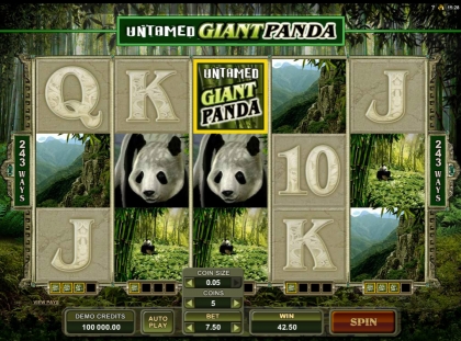 Untamed Giant Panda สล็อตแพนด้า