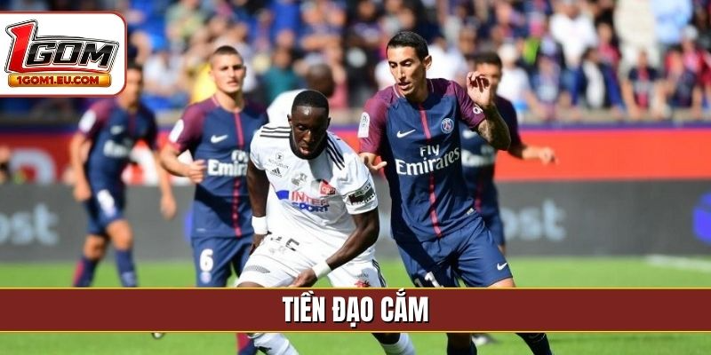 tiền đạo cắm